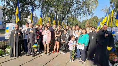 У Диканській громаді відкрили Алею пам’яті захисникам України У Диканській громаді відкрили Алею пам’яті захисникам України