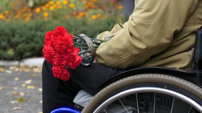 У Глухові попрощалися з народним майстром Ігорем Білевичем, який загинув на Донеччині У Глухові попрощалися з народним майстром Ігорем Білевичем, який загинув на Донеччині