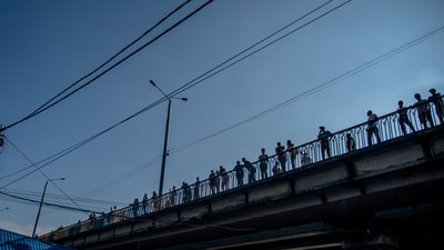 Підтопило сектор Калинівського ринку у Чернівцях, вода прибуває до наступних — фоторепортаж Підтопило сектор Калинівського ринку у Чернівцях, вода прибуває до наступних — фоторепортаж