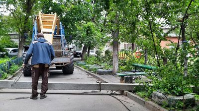 "Вітер мало не підняв нас у повітря". Кропивничани розповіли про наслідки буревію "Вітер мало не підняв нас у повітря". Кропивничани розповіли про наслідки буревію