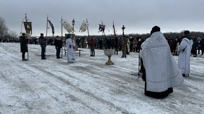 У Кременчуці на Водохреще містяни долучилися до Хресної ходи У Кременчуці на Водохреще містяни долучилися до Хресної ходи