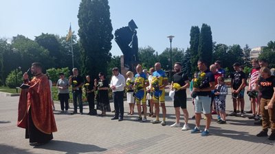 Ветерани російсько-української війни під час велопробігу приїхали до Тернополя
