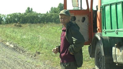 Осінньо-польові роботи на Волині: фермери сіють озимі культури, одноосібники збирають врожай Осінньо-польові роботи на Волині: фермери сіють озимі культури, одноосібники збирають врожай