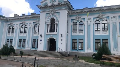До Житомирського обласного краєзнавчого музею приєднують Кмитівський та літературний музеї