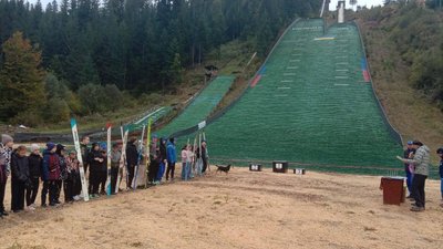 Тернопільські спортсмени здобули дев'ять медалей на чемпіонаті України зі стрибків на лижах з трампліна
