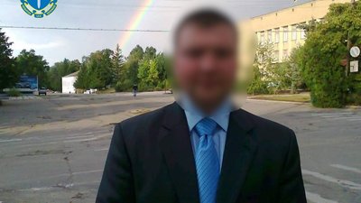 Прокуратура підозрює лікаря Горностаївської лікарні у пособництві країні-агресору Прокуратура підозрює лікаря Горностаївської лікарні у пособництві країні-агресору