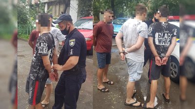 В Одесі трьох чоловіків підозрюють у спробі пограбувати банк