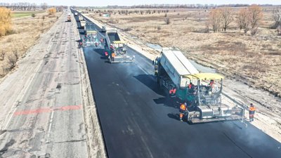 На Чернігівщині на «київській» трасі відновили дорожні роботи