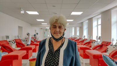 "Здаватиму кров, поки не виженуть": найстарша донорка на Черкащині Світлана Дубинець