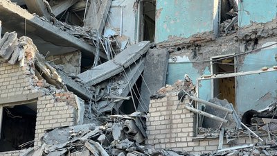 Російські війська обстріляли Миколаїв з ракетно-артилерійської зброї