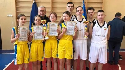 У трьох районах області. На Миколаївщині відбулися змагання з баскетболу серед юнаків