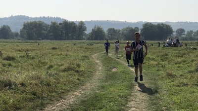 На Франківщині 80 учасників пробігли слідами Галицької Трансверсальної залізниці На Франківщині 80 учасників пробігли слідами Галицької Трансверсальної залізниці