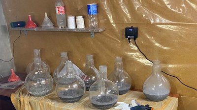 Черкаська СБУ викрила мережу масового збуту наркотиків Черкаська СБУ викрила мережу масового збуту наркотиків