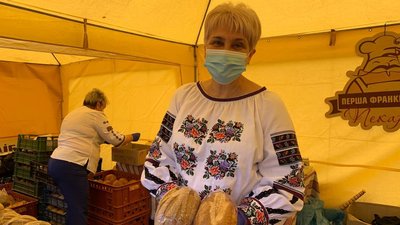 "Печемо з любов’ю". В Івано-Франківську стартував фестиваль "Свято хліба" "Печемо з любов’ю". В Івано-Франківську стартував фестиваль "Свято хліба"