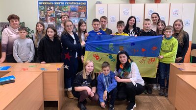 "Говоримо українською" – в Житомирі стартував освітній проєкт для дітей-переселенців "Говоримо українською" – в Житомирі стартував освітній проєкт для дітей-переселенців