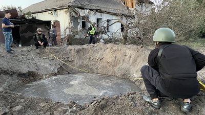 Наслідки обстрілу Новобаварського району Харкова 4 вересня: фото Наслідки обстрілу Новобаварського району Харкова 4 вересня: фото
