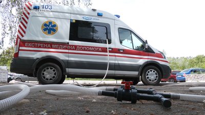 Як басейни: машини "швидкої" у Харкові дезінфікують озоном Як басейни: машини "швидкої" у Харкові дезінфікують озоном