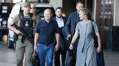 Макрон, Драгі і Шольц прибули до Києва