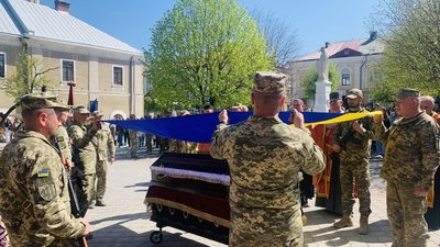 Похорони бійців