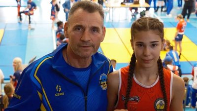 Спортсменка Аліса Івон та її тренер Альберт Розанов
