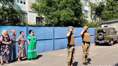 Зведений загін вінницьких поліцейських вирушив на Схід Зведений загін вінницьких поліцейських вирушив на Схід