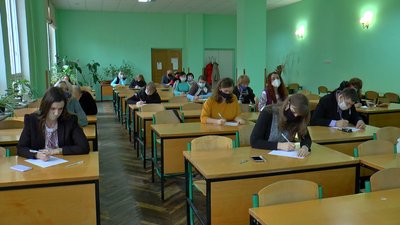 Полтавці долучилися до Всеукраїнського диктанту єдності