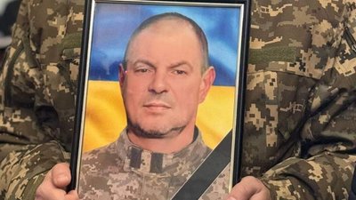 На Закарпатті попрощалися із полеглим захисником Сергієм Логойдою