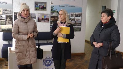 Вчителі Долинської ТГ недоотримують зарплат. Готові страйкувати Вчителі Долинської ТГ недоотримують зарплат. Готові страйкувати