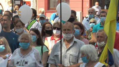 "Захистимо мову!": в Івано-Франківську зібрали віче на підтримку української мови "Захистимо мову!": в Івано-Франківську зібрали віче на підтримку української мови
