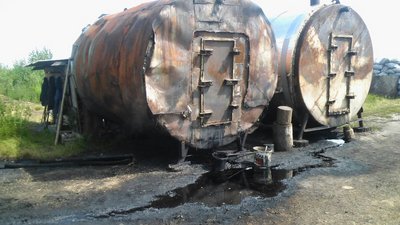 На Рівненщині деревне вугілля випалювали без дозволів. Бочки вилучили На Рівненщині деревне вугілля випалювали без дозволів. Бочки вилучили
