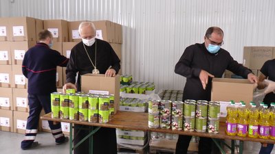 Понад 10 тонн продуктів зібрали волонтери-мальтійці для потребуючих прикарпатців Понад 10 тонн продуктів зібрали волонтери-мальтійці для потребуючих прикарпатців