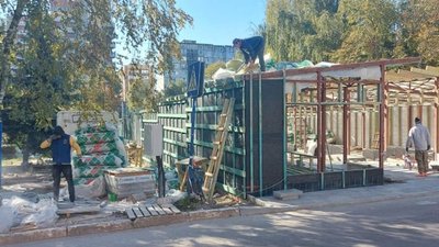 Кіоски біля "Сільпо" у Рівному зареєстрували, як нерухомість Кіоски біля "Сільпо" у Рівному зареєстрували, як нерухомість
