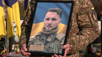З 26-річним військовим Андрієм Мулявкою попрощалися у Рівному