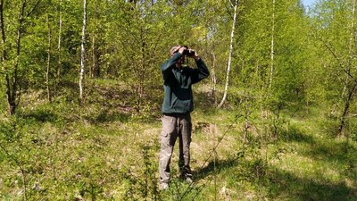 Ветеран АТО з Тернопільщини своїми фотографіями проілюстрував книжку про пташок