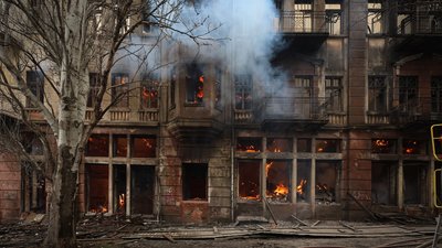 Херсон, будівля, пожежа, обстріл, готель