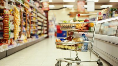 Як працюватимуть магазини і аптеки у Чернігові 11 березня