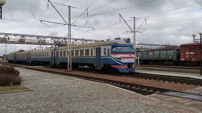 Рейси поїздів та автобусів у Луцьку не скасовували Рейси поїздів та автобусів у Луцьку не скасовували