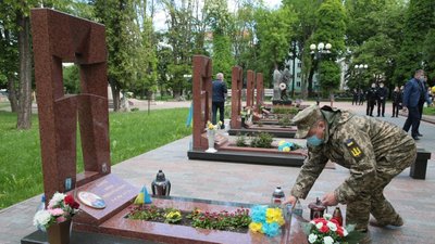 У Франківську відзначили День Героїв У Франківську відзначили День Героїв