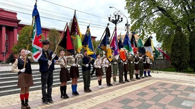 Пластуни. Парк Шевченка у Києві