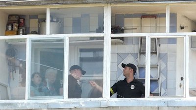 "Мене з ліжка знесло на восьмому поверсі". Російські війська обстріляли Шостку на Сумщині
