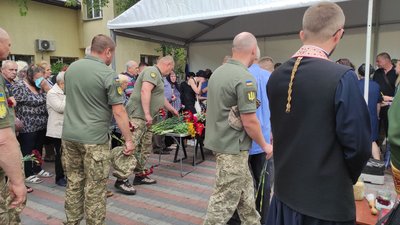 У Черкасах попрощалися з двома військовослужбовцями, які загинули на Донеччині