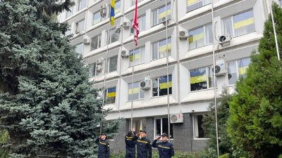 В умовах війни: до 736-річниці з дня заснування міста Черкаси урочисто підняли прапор