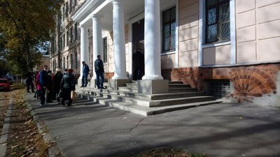 На Полтавщині зафіксували перші порушення на дільницях