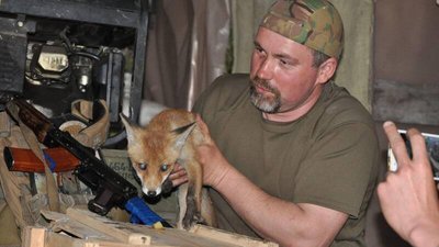 Історія двох військових, які допомагали "кіборгам". СУСПІЛЬНЕ | ЛЮДИ Історія двох військових, які допомагали "кіборгам". СУСПІЛЬНЕ | ЛЮДИ