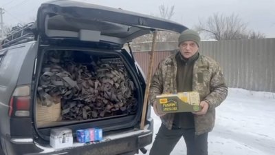 Понад три тисячі сіток за три роки: як у Луцьку "Вишківські павучки" допомагають військовим Понад три тисячі сіток за три роки: як у Луцьку "Вишківські павучки" допомагають військовим