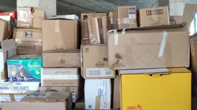 Склад одягу для переселенців Склад одягу для переселенців