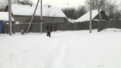 Місяць без води, два тижні без хлібу - жителі села на Чернігівщині заблоковані снігом Місяць без води, два тижні без хлібу - жителі села на Чернігівщині заблоковані снігом