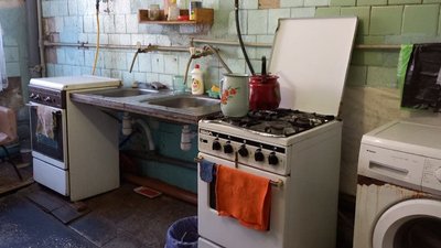 Погорільці у Херсоні чотири роки чекають житло Погорільці у Херсоні чотири роки чекають житло