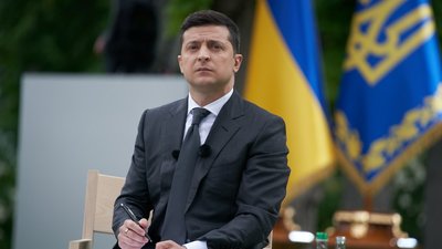 Майже половина українців не хочуть аби Зеленський йшов на другий термін