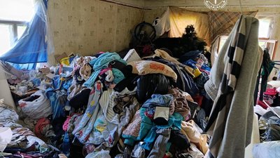 У Харкові вилучили дитину з квартири, де вона жила без умов